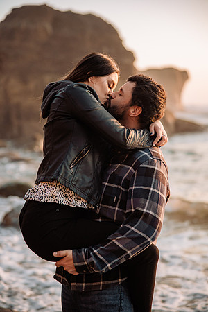 brittani-Nick-Otter-Crest-Couples-Photo-Session-Oregon-0979