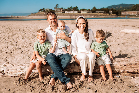 Nancy-Neskowin-Family-Vacation-2022-1059