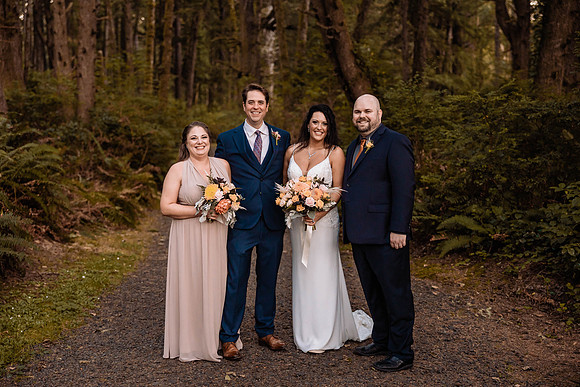 Lacey-Tom-Depoe-Bay-Oregon-Elopement-Photos-4-3