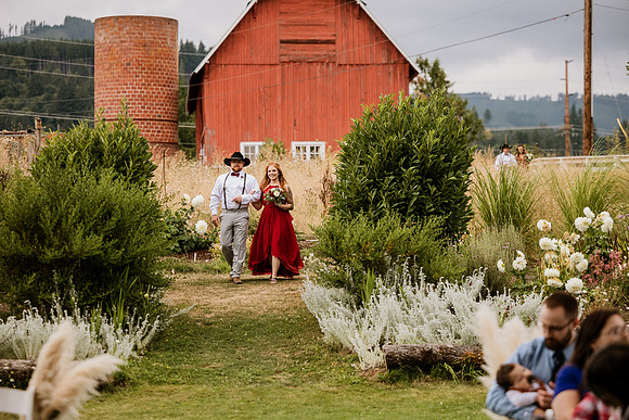 Gage-Mckayla-Adeline-Farm-Wedding-Photos-2021-8972