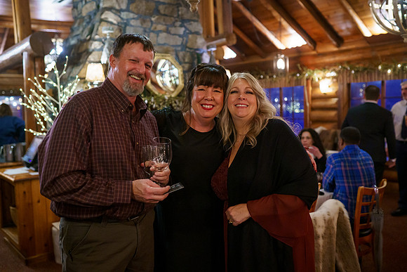 Tyler-Brittani-Lake-Priest-Idaho-Winter-Snow-Wedding-2021-04288