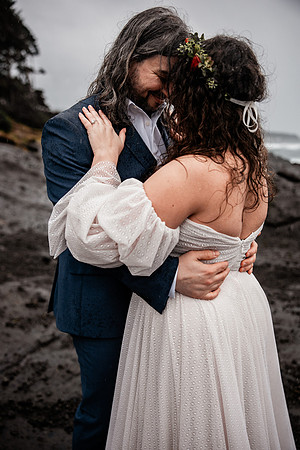 Daniel-Amy-Elopement-Oregon-Coast-Depoe-Bay (22 of 73)