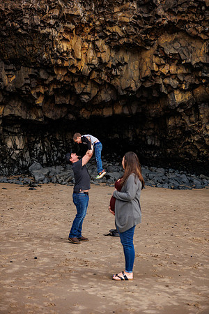 Blake-Maternity-Family-Oceanside-Beach-Oregon-2022-1121