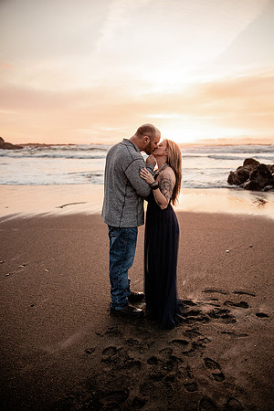 Stuart-Monique-Lincoln-City-Fogarty-creek-Oregon-Couples-Photos-3057