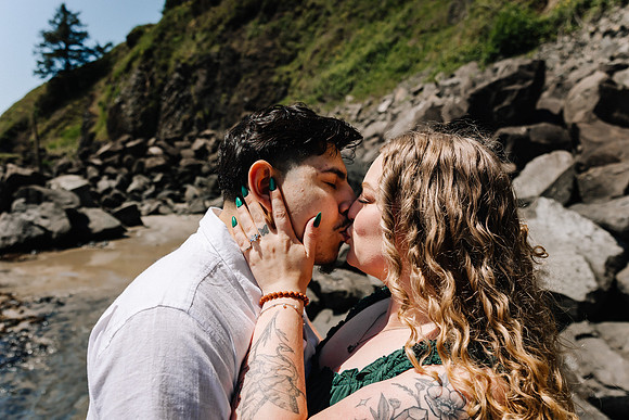 Yaquina-Engagement-Photos-2025 (17 of 33)