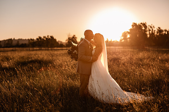 Chris-Victoria-Wedding-Photos-2022-Oregon-PORTRAITS (22)