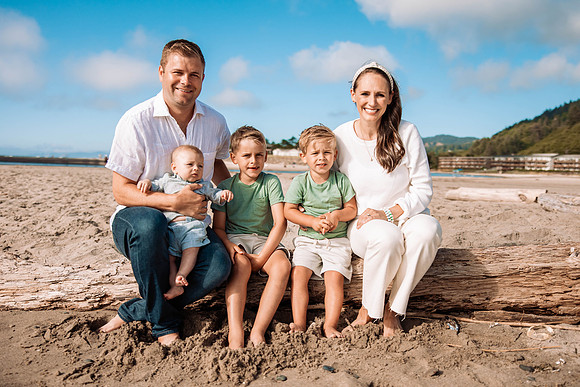 Nancy-Neskowin-Family-Vacation-2022-1027