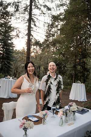Ryan-Lynsie-Bridal-Veil-Lakes-Portland-Oregon-Weddingg-33