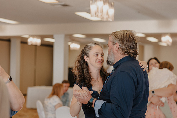 Marcus-Lori-Chinook-Winds-Seafood-Grille-Lincoln-City-Oregon-Wedding-Photos (372 of 477)