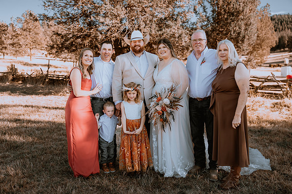 DYLAN-CLAIRE-WEDDING-FAMILY-26