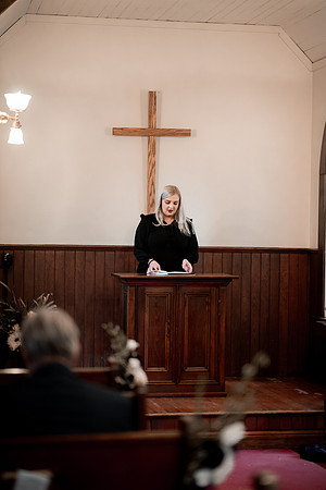 Steven-Jenna-Pioneer-Church-Oregon-Weddin-Photos-37