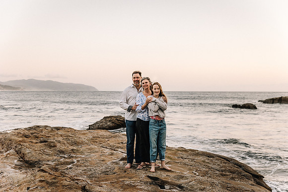 Amy-Pacific-City-Cape-Kiwanda-FAMILY-VACATION-PHOTOS-2024 (27 of 30)