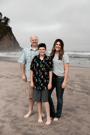 Family-Photos-2024-Lincoln-City-Oregon--1