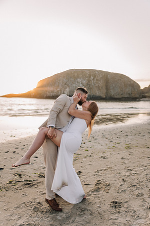 JARED-ALEX-SEAL-ROCK-OREGON-ELOPEMENT-PHOTOS (232 of 241)