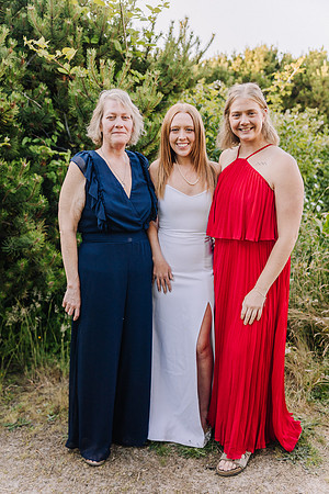 JARED-ALEX-SEAL-ROCK-OREGON-ELOPEMENT-PHOTOS (194 of 241)