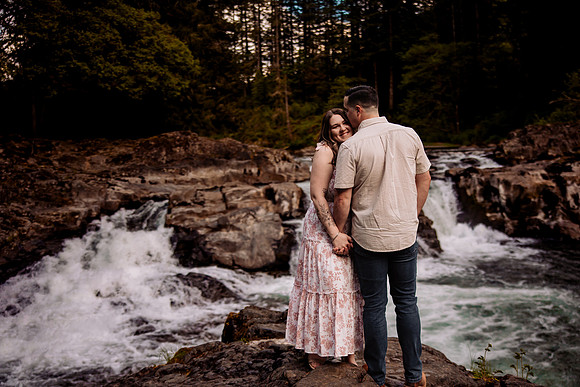 Keenan-lacey-Lucia-Falls-Washington-Engagement (20 of 53)