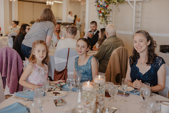Marcus-Lori-Chinook-Winds-Seafood-Grille-Lincoln-City-Oregon-Wedding-Photos (245 of 477)