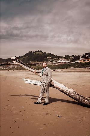 Annie-Ryan-Lincoln-city-roads-end-park-oregon-elopement-photos-32