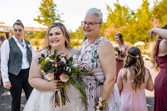 Taylor-Kim-Wedding-Lavender-Owl-Farm-Canby-Oregon-0110