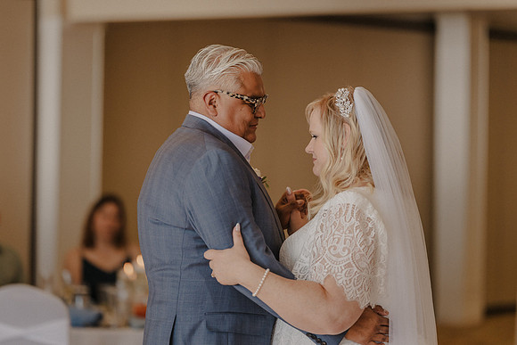 Marcus-Lori-Chinook-Winds-Seafood-Grille-Lincoln-City-Oregon-Wedding-Photos (291 of 477)
