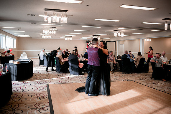 Christian-Brandi-Lincoln-City-Wedding-Photos (11)