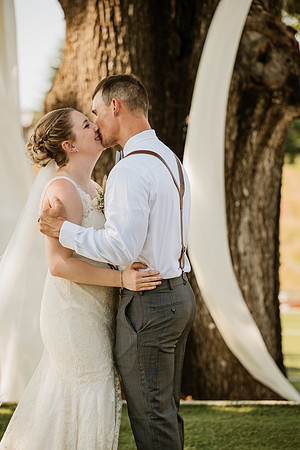 Brad-Jessica-Redland-Family-Farm-Oregon-City-Wedding-Photos-4172