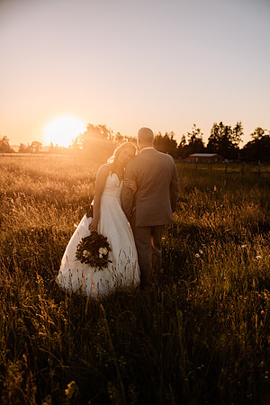 Chris-Victoria-Wedding-Photos-2022-Oregon-PORTRAITS (41)