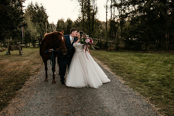Connor-Cierra-Ranier-Washington-Barn-Rustic-Wedding-Washington-Wedding-Photos-0814
