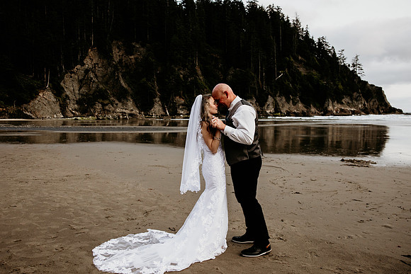 Kacey-Short-Sand-Beach-Tillamook-Oregon-Elopement (91 of 128)