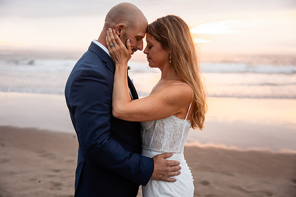 Jillian-Peter-Depoe-Bay-Oregon-Elopement-photos-58
