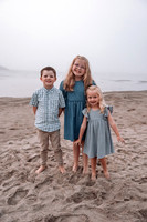 Family-Photos-2024-Lincoln-City-Oregon-69