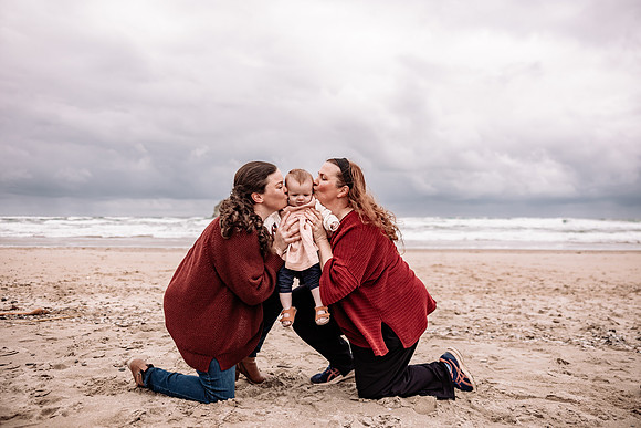 Katy-Family-Photos-2024-Rockaway-Oregon (35 of 38)