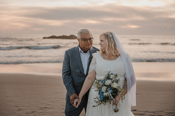Marcus-Lori-Chinook-Winds-Seafood-Grille-Lincoln-City-Oregon-Wedding-Photos (442 of 477)