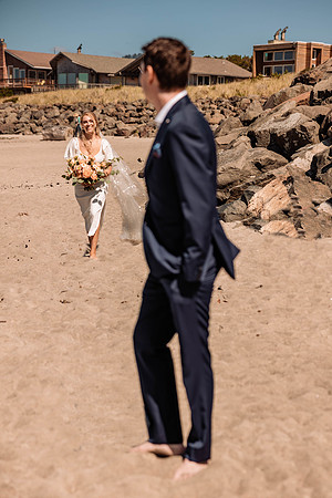 Graeson-Helen-Neskowin-Elopement-Photos--2