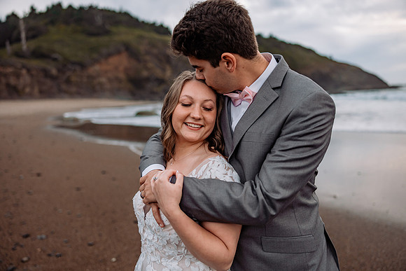 Eric-Kylee-Fishing-Rock-Elopement-Depoe-Bay-0regon-Photos-4920