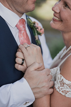Derrick-Kenzie-Navarra-Gardens-Willamina-Oregon-Wedding-Photos (314 of 436)