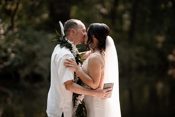 Ryan-Lynsie-Bridal-Veil-Lakes-Portland-Oregon-Weddingg-27