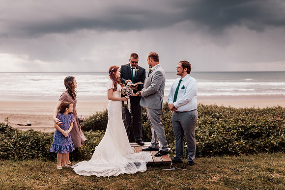 Annie-Ryan-Lincoln-city-roads-end-park-oregon-elopement-photos-172