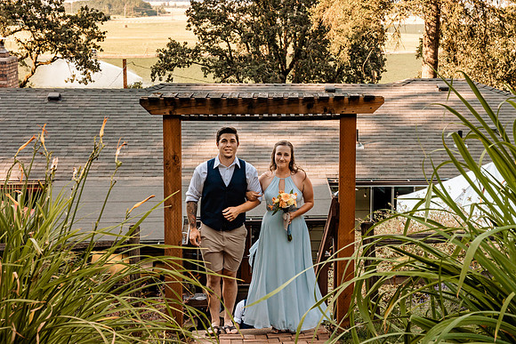 Nick-Melissa-backyard-Oregon-Wedding-2022-43