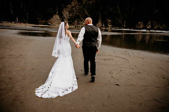 Kacey-Short-Sand-Beach-Tillamook-Oregon-Elopement (94 of 128)