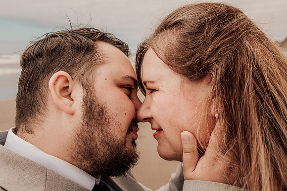 Jordan-Lainey-Roads-End-lincoln-City-oregon-airbnb-Elopement-photos-60