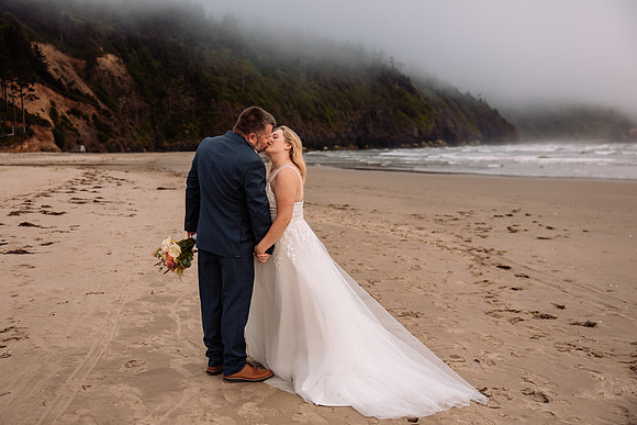 Justin-Emily-Elopement-Cape-Lookout-Tillamook-Oregon-Photos (55 of 61)