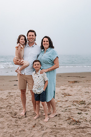 Family-Photos-2024-Lincoln-City-Oregon-23