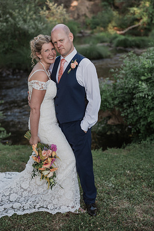 Derrick-Kenzie-Navarra-Gardens-Willamina-Oregon-Wedding-Photos (339 of 436)