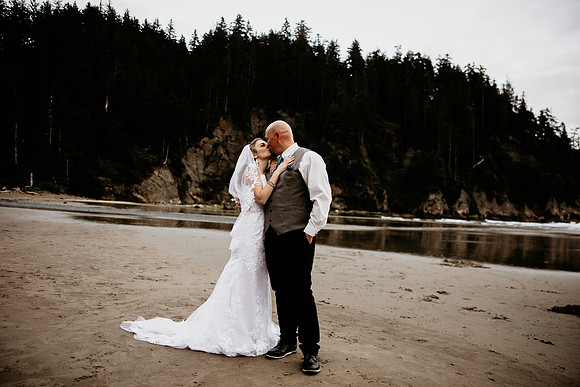 Kacey-Short-Sand-Beach-Tillamook-Oregon-Elopement (106 of 128)