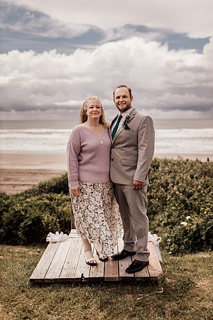 Annie-Ryan-Lincoln-city-roads-end-park-oregon-elopement-photos-51