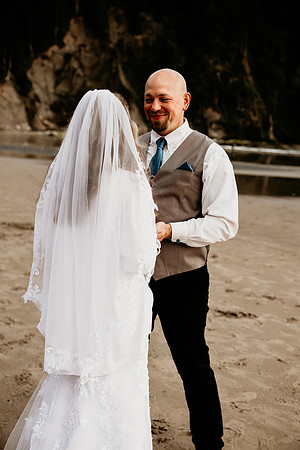 Kacey-Short-Sand-Beach-Tillamook-Oregon-Elopement (21 of 128)