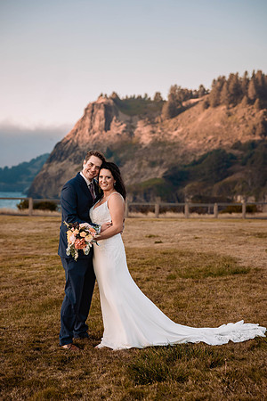 Lacey-Tom-Depoe-Bay-Oregon-Elopement-Photos-3-7