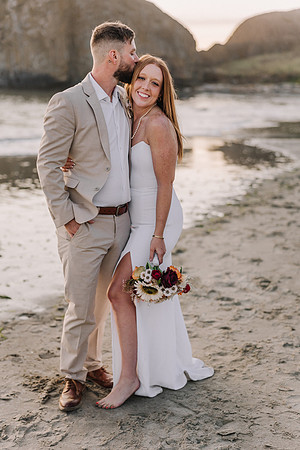 JARED-ALEX-SEAL-ROCK-OREGON-ELOPEMENT-PHOTOS (228 of 241)