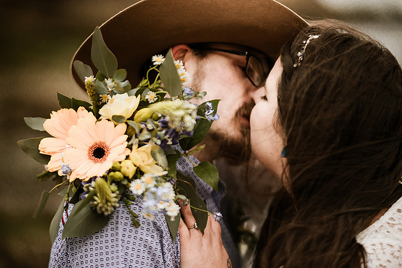 Trevyn-Ky-Otter-Crest-Devils-Punchbowl-Depoe-Bay-Oregon-Elopement-Photos-9786